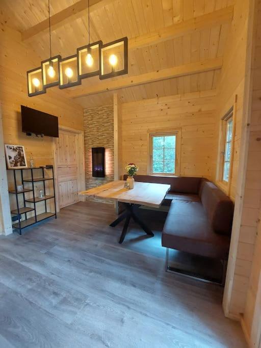 Tiny House Am Teich Lägenhet Garnsdorf Exteriör bild